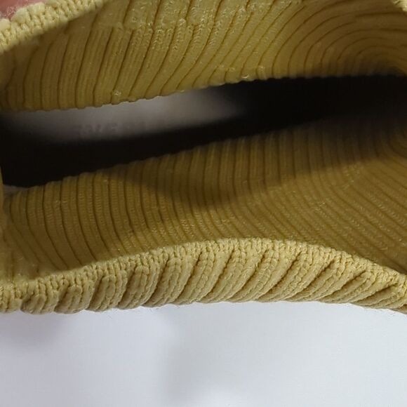 Everlane Glove Boot Gold Knit Pull On Bootie Ankle Heeled Shoes Womens Size 6.5 - Picture 6 of 15